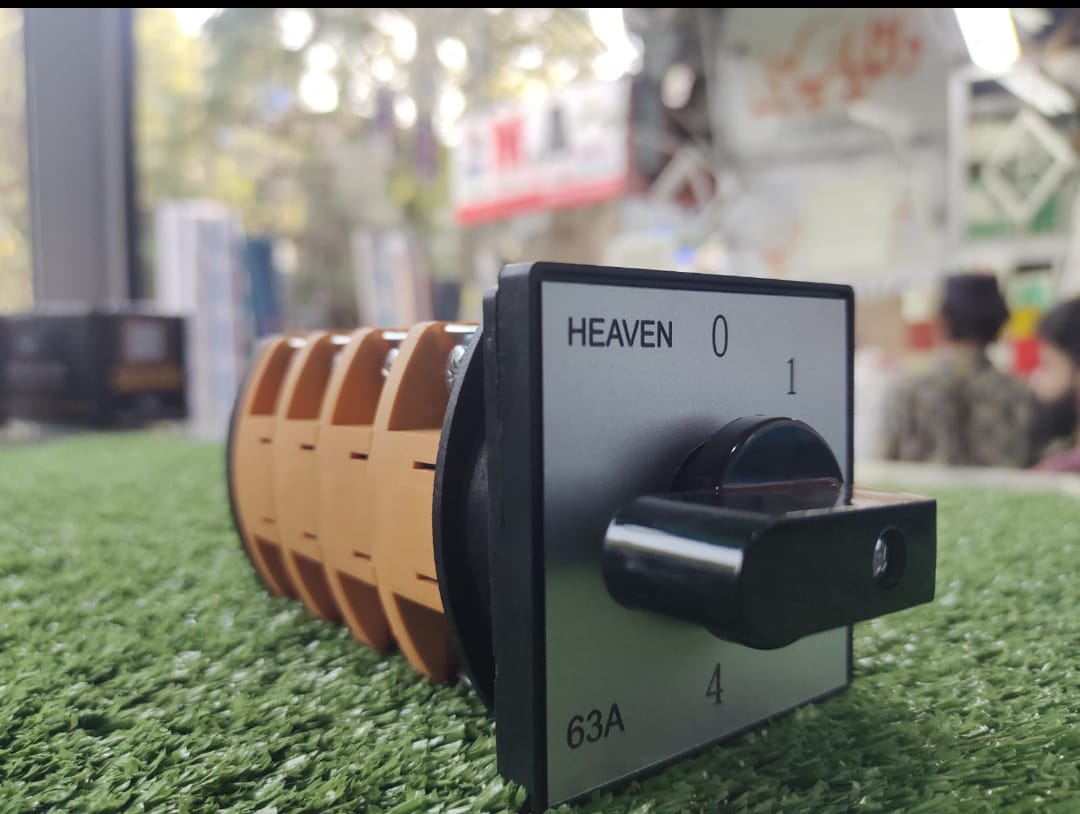 63A Heavy-Duty 4-Position Rotary Changeover Switch (0-1-2-3-4)