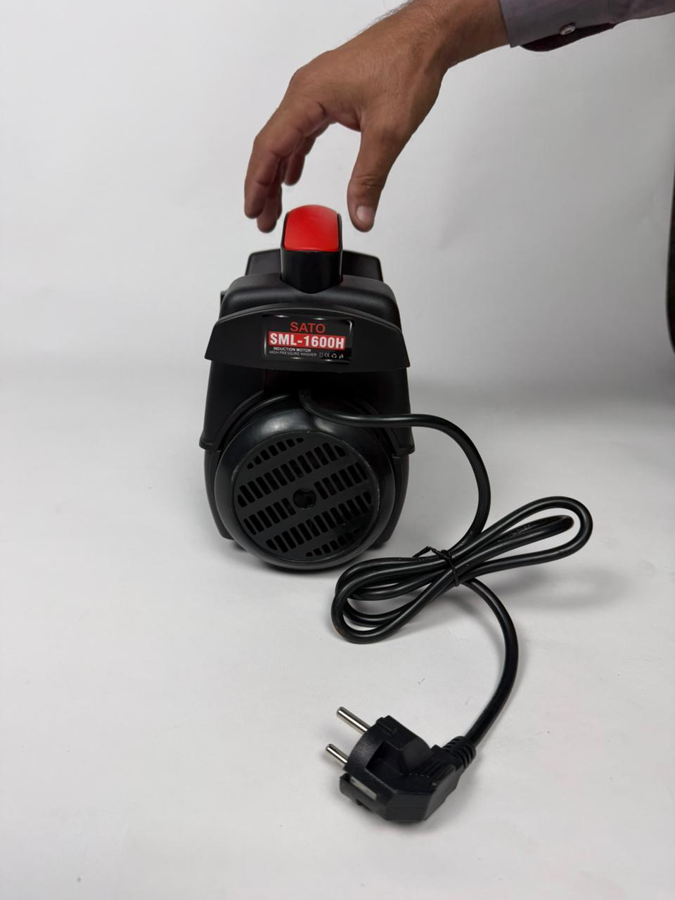 Premium 130 Bar High-Pressure Washer System