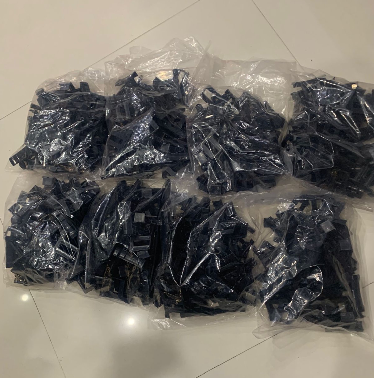 Solar Panel Water Drainage Clips (30mm) – Anti-Stagnation & Dust Removal